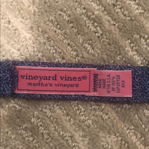 Vineyard Vines Bow Tie - Picture 3 of 3